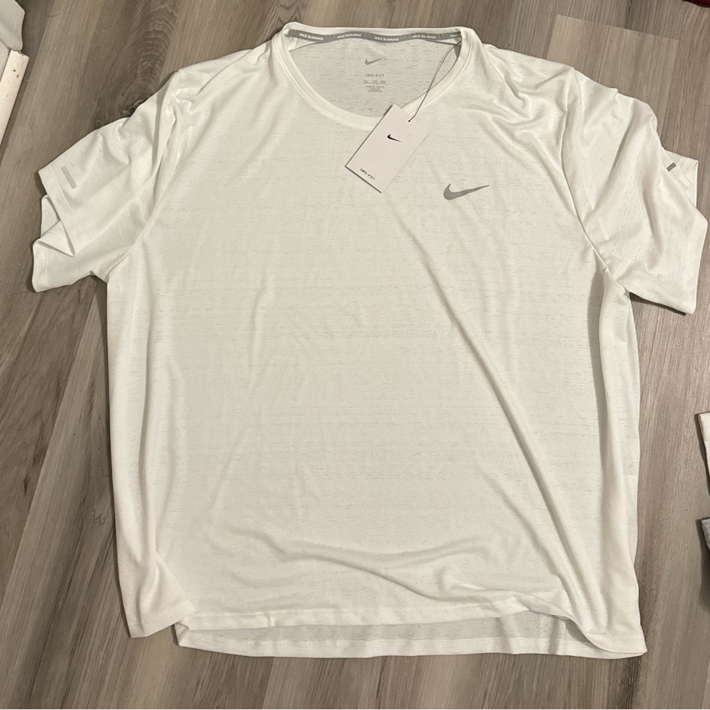 Nike tee shirt